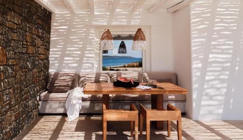 The Coast Beachfront Pavilion with Pool