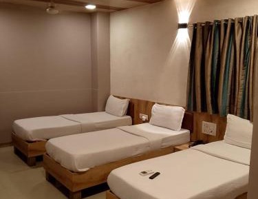 Luxury Triple Room