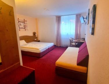 Triple Room with Private Bathroom