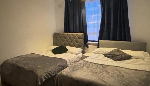 Economy Quadruple Room with Shared Bathroom