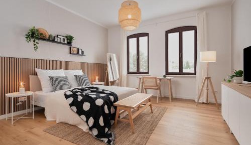 Double Room with Shared Bathroom