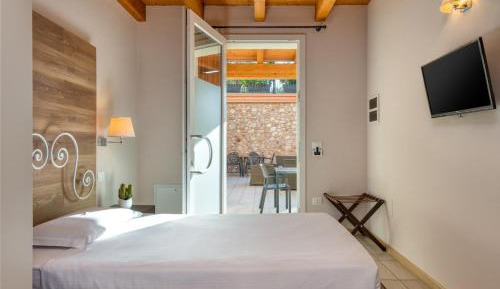 Single Room with Balcony