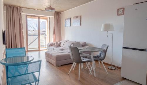 One-Bedroom Apartment with Balcony and Mountain View  