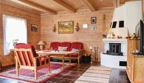 Three-Bedroom Holiday Home 