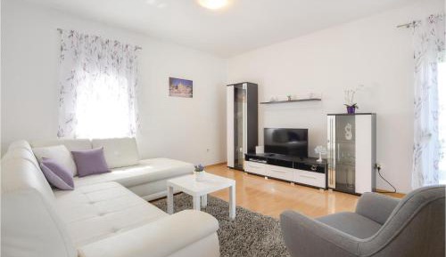 Four-Bedroom Holiday Home