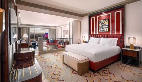 Newly Remodeled Luxury King Sphere View Suite