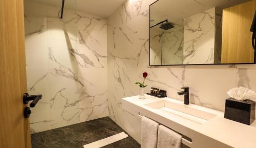 Superior Deluxe Double or Twin Room 