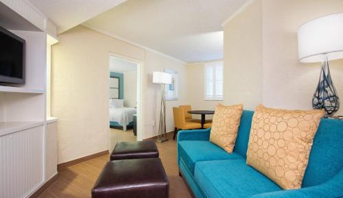 1 Bedroom Suite, 2 Double, Sofa bed