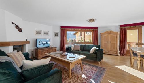 Apartment with Lake View
