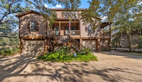 Four-Bedroom Holiday Home