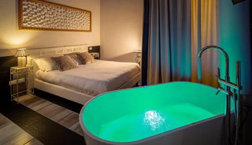 Deluxe Double Room with Bath