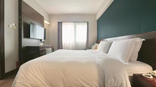Queen Suite