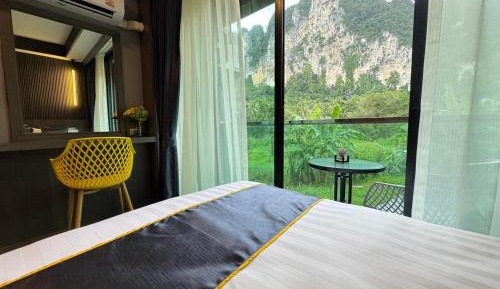 Premier Triple Cliff View