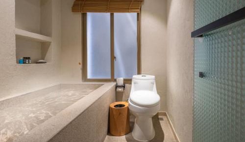 Deluxe Family Suite