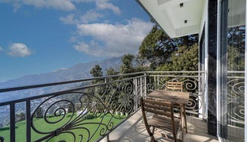 King Room with Balcony