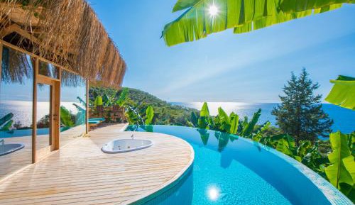 Bungalow with Sea View