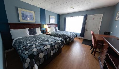 Standard Queen Room