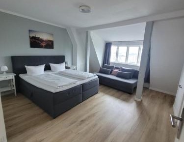 Apartment 7