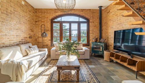 Six-Bedroom Holiday Home