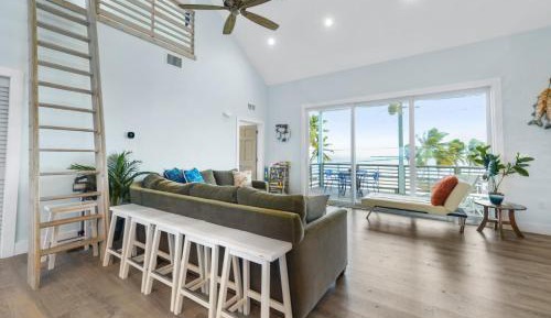 Four-Bedroom Holiday Home