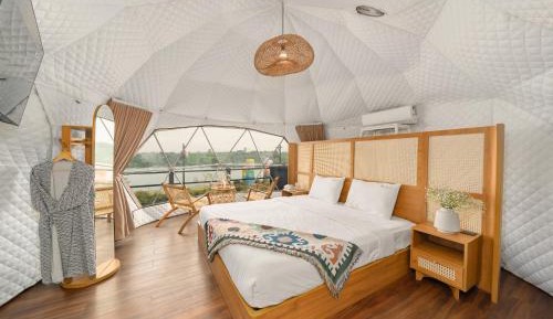 Bungalow - Water Front 