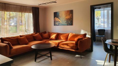 Two-Bedroom with Bath Deluxe Apartment Аleksandri str. 5
