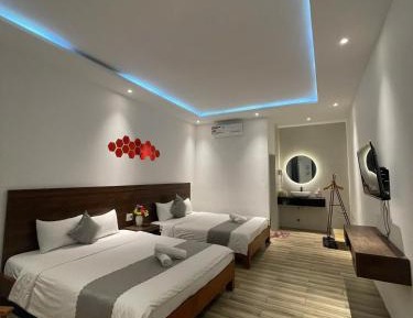 Family Room with Shower