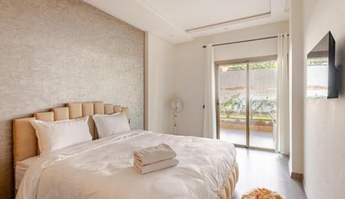 Deluxe Apartment