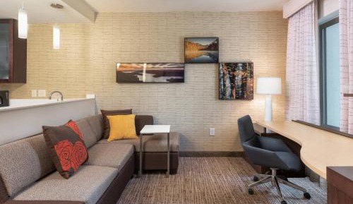 King Studio with Sofa Bed