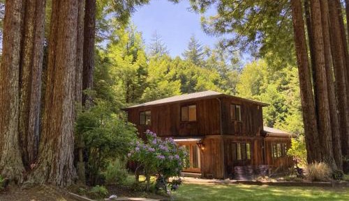 Four-Bedroom Holiday Home