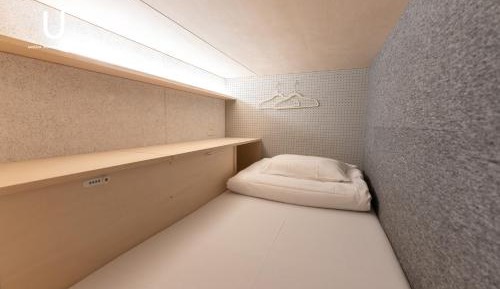 Deluxe Capsule Room for Female