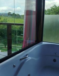 Queen Suite with Spa Bath
