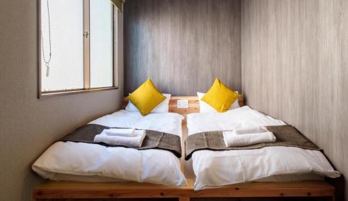 Twin Room with Shared Bathroom