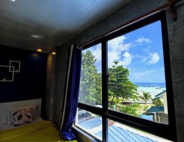 Family Room with Sea View