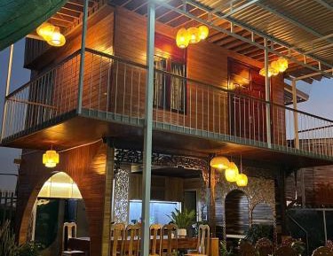 One-Bedroom Apartment with Balcony