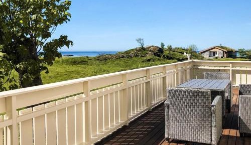 Five-Bedroom Holiday Home