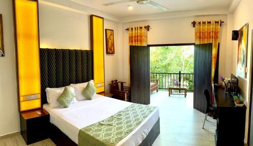 King Room with Pool View
