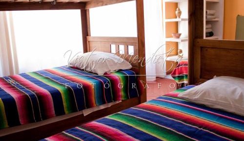  Single Bed in Dormitory Room with Shared Bathroom