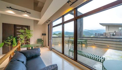 Four-Bedroom Holiday Home