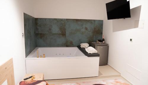 Double Room with Spa Bath