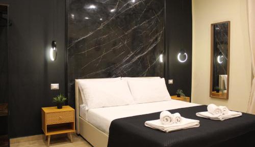 Queen Room with Balcony