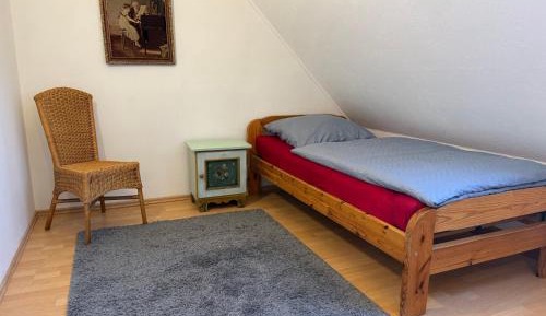 Standard Single Room with Shared Bathroom