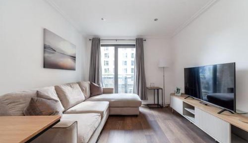 Two-Bedroom Apartment with Balcony