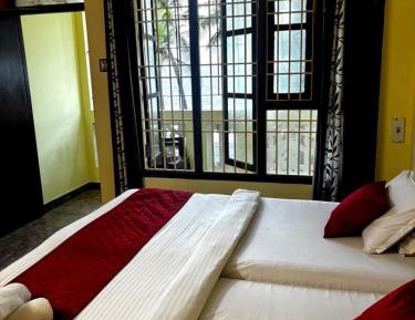 Deluxe Double Room with Balcony and Sea View