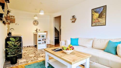 One-Bedroom Apartment with Balcony
