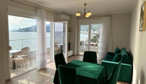 Superior One-Bedroom Apartment