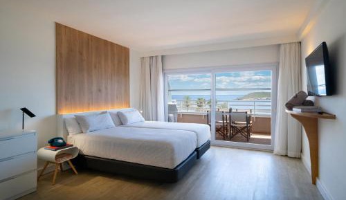 The Loft Junior Suite Front Sea View