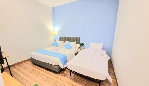 Triple Room with Private Bathroom