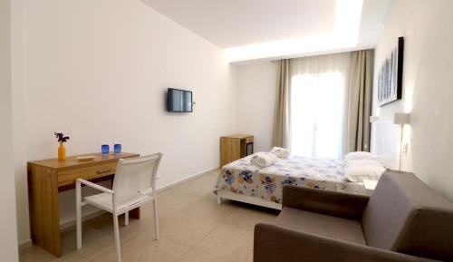 Triple Room with Sea View