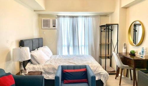 Studio Apartment with Queen Bed